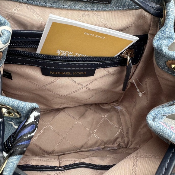 Michael Kors Beacon Small Embroidered Denim
Backpack Brand New! - Picture 5 of 12